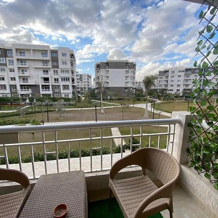 Madinaty Well-Furnished 3- Bedroom Apartment - شقة فندقيه للايجار مدينتي Madinat ash Shuruq Екстер'єр фото